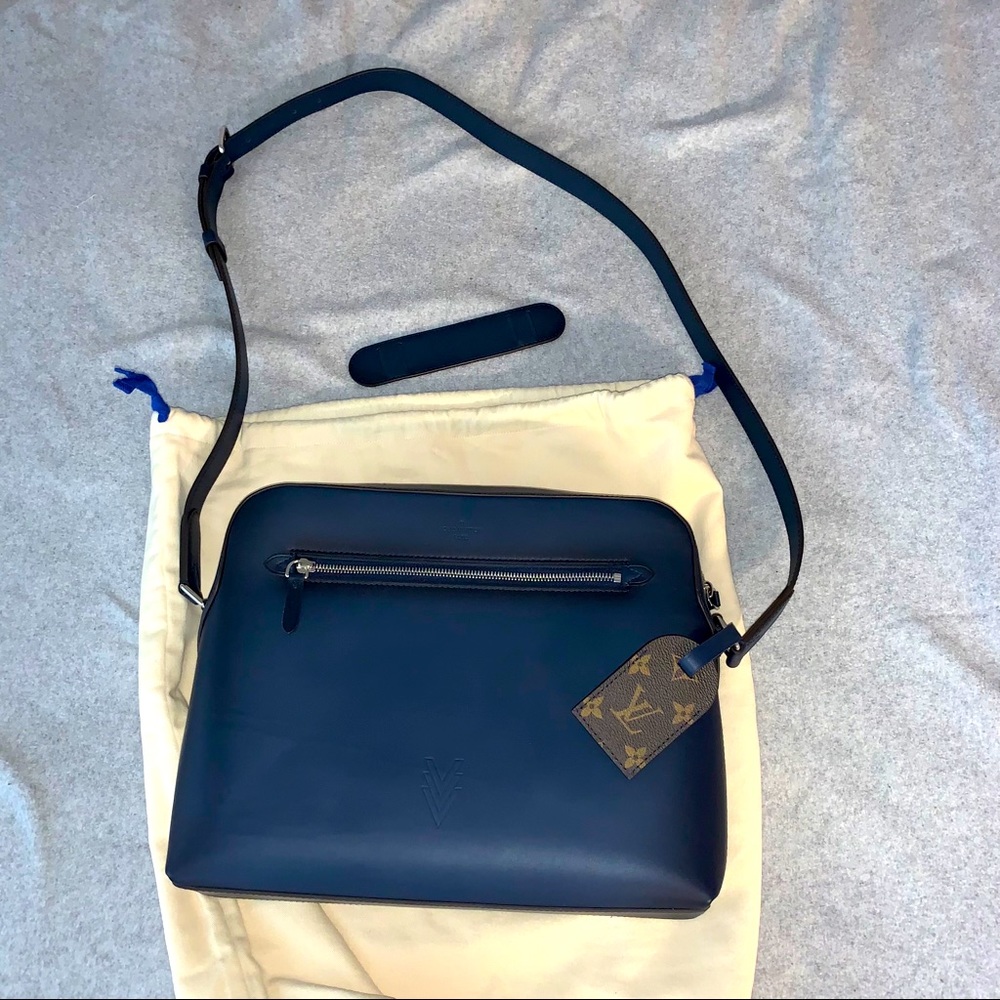 Louis Vuitton Reporter Ombré Encre Leather NWT